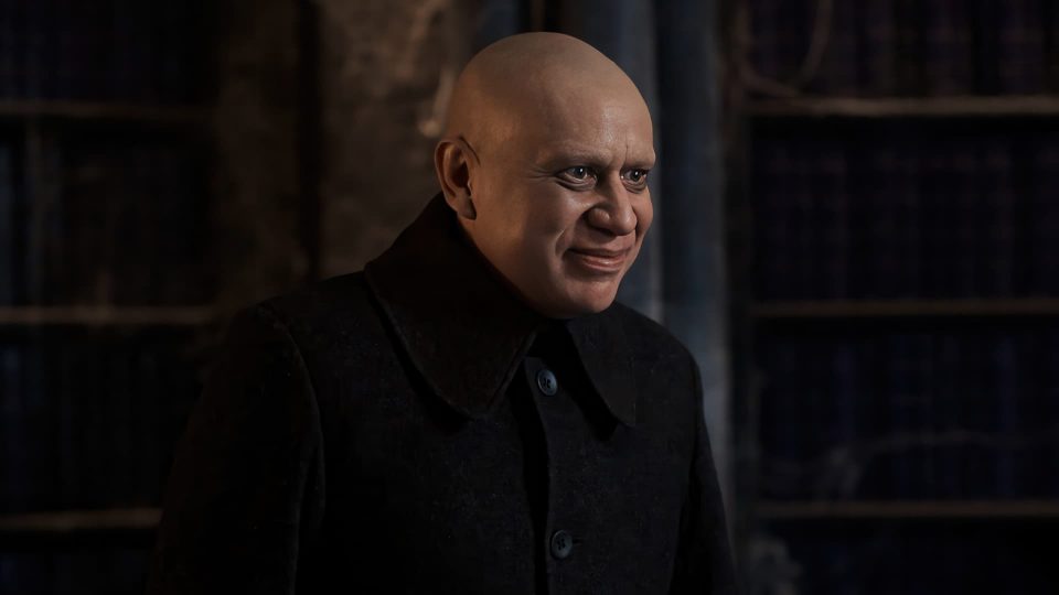 Дядя Фестер из сериала «Уэнсдэй»